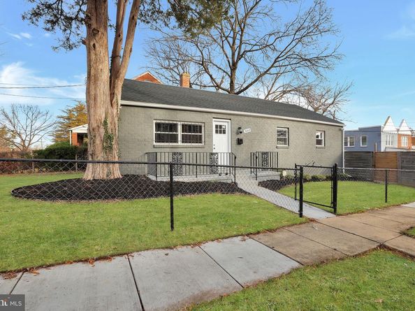 5200 Ames Street NE, Washington DC 20019