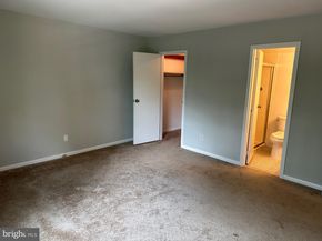 4000 Gypsy Lane 420D, Philadelphia PA 19129