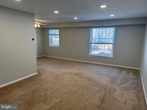 4000 Gypsy Lane 420D, Philadelphia PA 19129