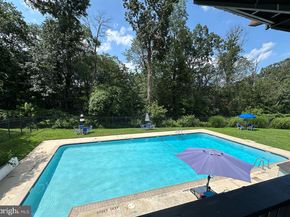 4000 Gypsy Lane 420D, Philadelphia PA 19129