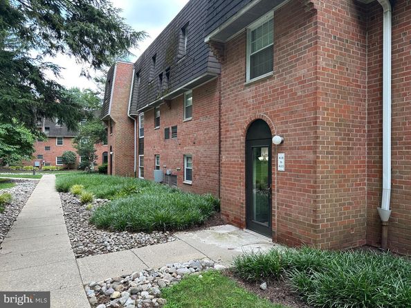 4000 Gypsy Lane 420D, Philadelphia PA 19129
