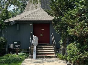4000 Gypsy Lane 420D, Philadelphia PA 19129