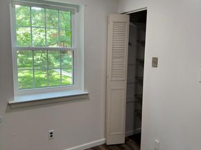 4000 Gypsy Lane 420D, Philadelphia PA 19129