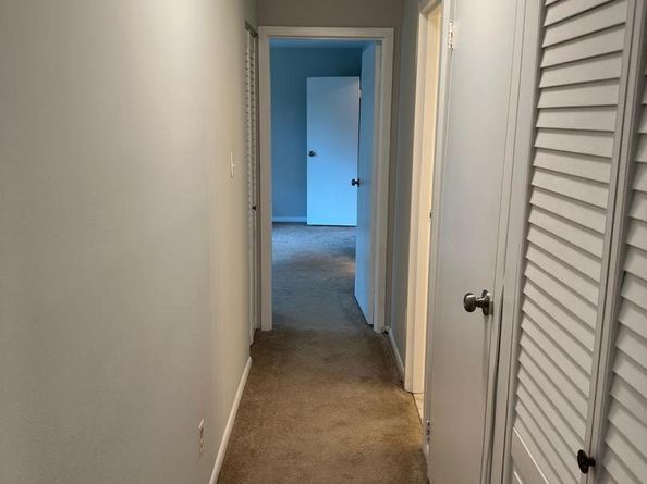 4000 Gypsy Lane 420D, Philadelphia PA 19129