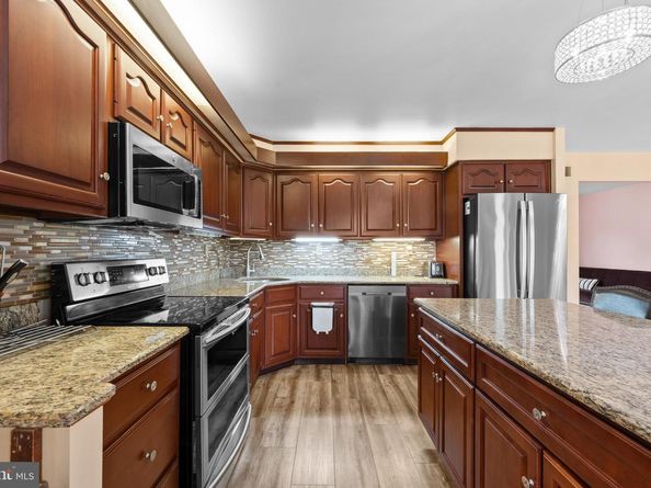 18 Daffodil Drive, Southampton PA 18966