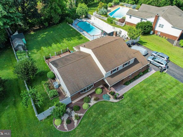 18 Daffodil Drive, Southampton PA 18966