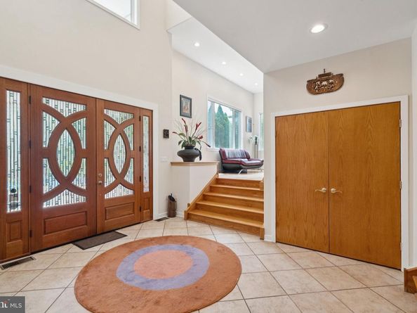 1439 Byberry Road, Huntingdon Valley PA 19006