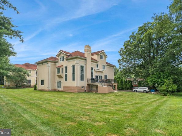 1439 Byberry Road, Huntingdon Valley PA 19006
