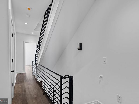 742 S Broad Street, Philadelphia PA 19146