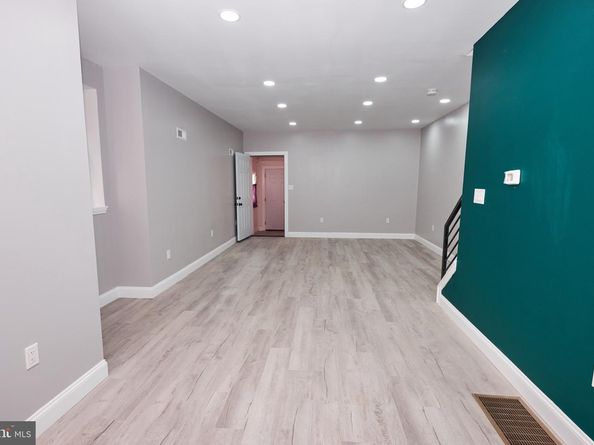 105 N 52nd Street, Philadelphia PA 19139