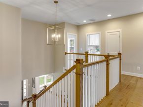 806 Meadow Lane SW, Vienna VA 22180