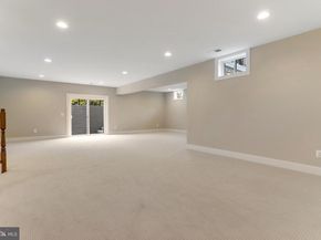 806 Meadow Lane SW, Vienna VA 22180