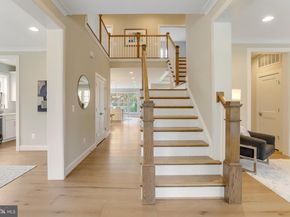 806 Meadow Lane SW, Vienna VA 22180
