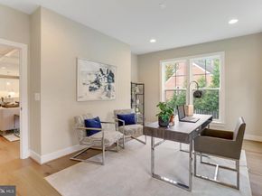 806 Meadow Lane SW, Vienna VA 22180