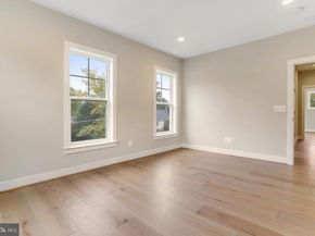806 Meadow Lane SW, Vienna VA 22180