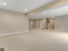 806 Meadow Lane SW, Vienna VA 22180