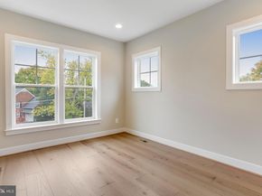 806 Meadow Lane SW, Vienna VA 22180