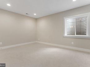 806 Meadow Lane SW, Vienna VA 22180