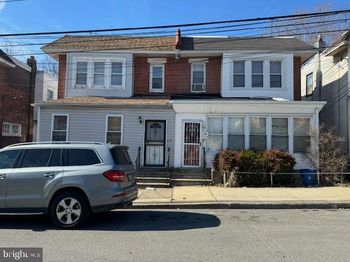 216 S 7TH Street