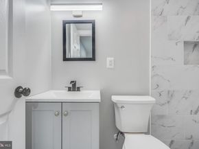 6718 14TH Place NW, Washington DC 20012