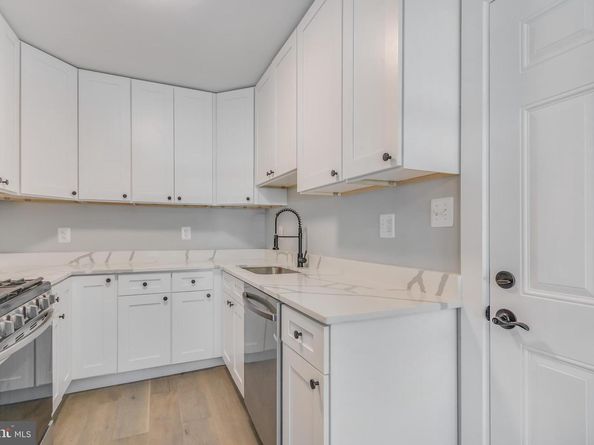 6718 14TH Place NW, Washington DC 20012