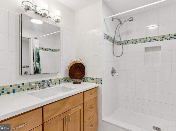 1880 Columbia Road NW 204, Washington DC 20009