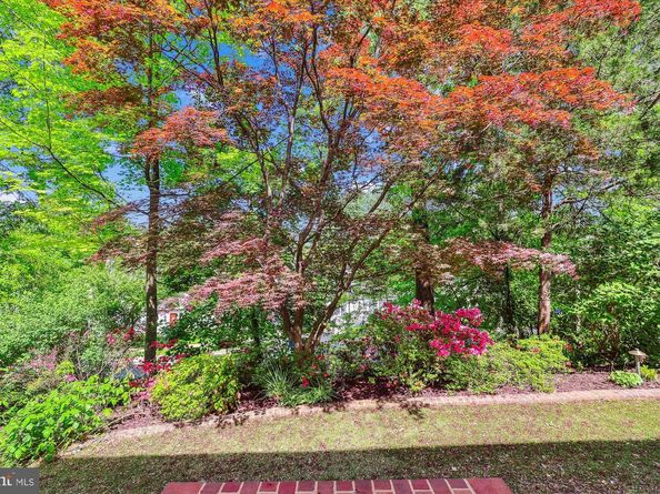 2929 Eddington Terrace, Alexandria VA 22302