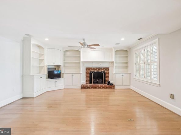2929 Eddington Terrace, Alexandria VA 22302