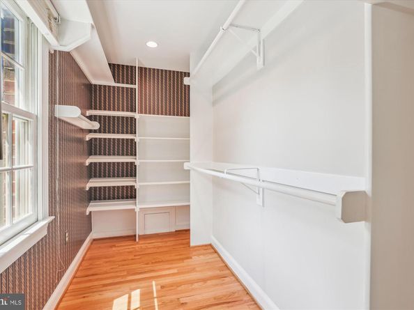 2929 Eddington Terrace, Alexandria VA 22302