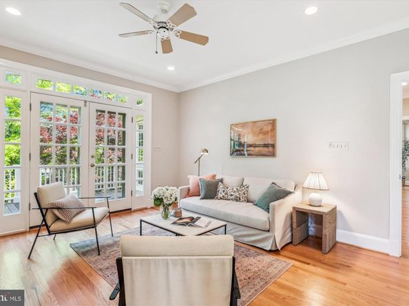 2929 Eddington Terrace, Alexandria VA 22302