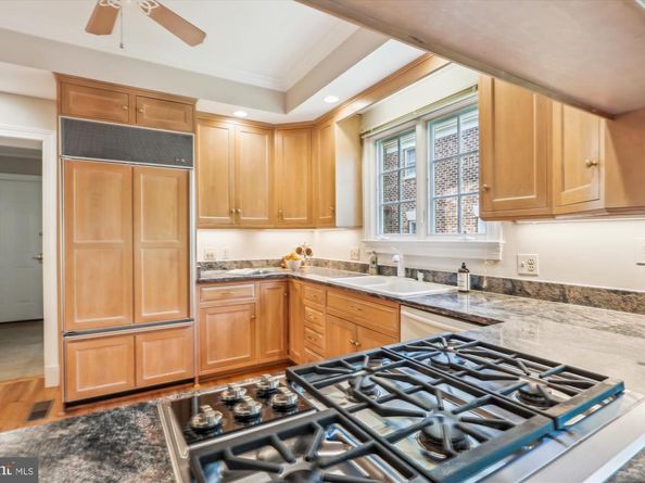 2929 Eddington Terrace, Alexandria VA 22302