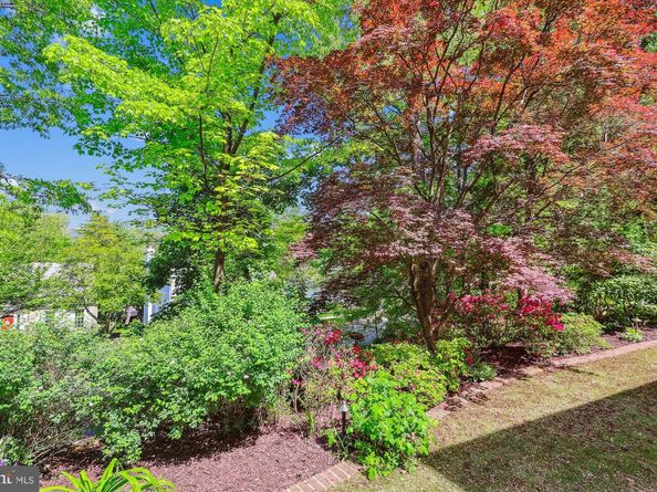 2929 Eddington Terrace, Alexandria VA 22302