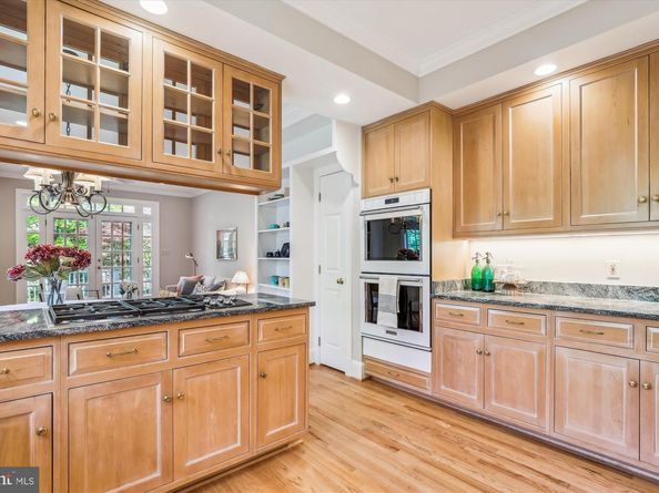 2929 Eddington Terrace, Alexandria VA 22302