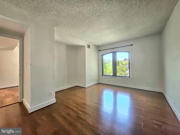 1080 Wisconsin Avenue NW 203, Washington DC 20007