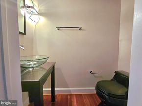 1080 Wisconsin Avenue NW 203, Washington DC 20007