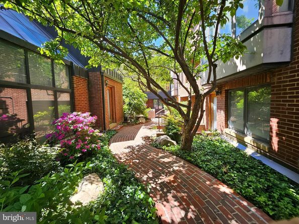 1080 Wisconsin Avenue NW 203, Washington DC 20007