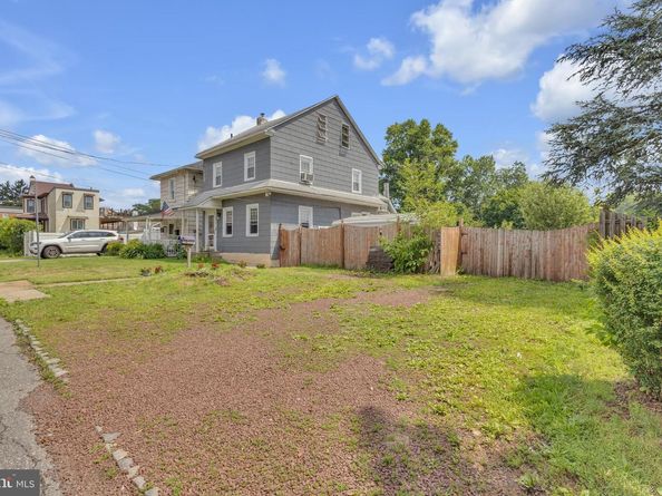 4415 Mcmenamy Street, Philadelphia PA 19136