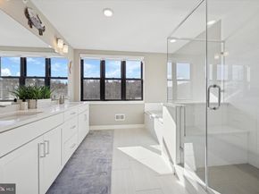 4537 Riverside Way, Philadelphia PA 19127