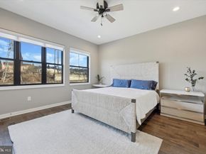 4537 Riverside Way, Philadelphia PA 19127