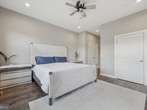 4537 Riverside Way, Philadelphia PA 19127