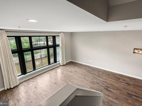 4537 Riverside Way, Philadelphia PA 19127