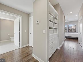 4537 Riverside Way, Philadelphia PA 19127