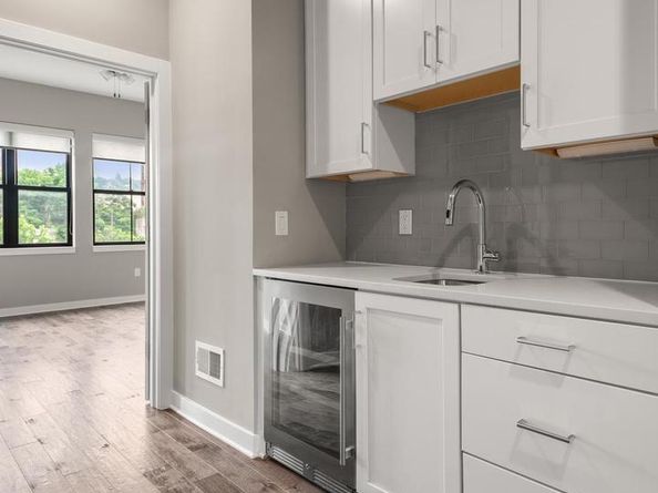 4537 Riverside Way, Philadelphia PA 19127