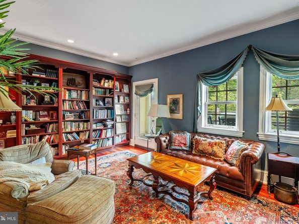 501 Pine Street, Philadelphia PA 19106