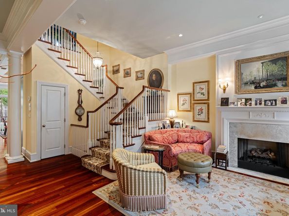 501 Pine Street, Philadelphia PA 19106