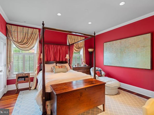 501 Pine Street, Philadelphia PA 19106