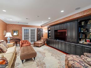 501 Pine Street, Philadelphia PA 19106