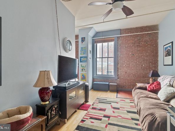 1010 Race Street 5D, Philadelphia PA 19107