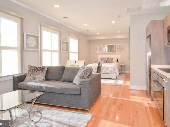 1072 Thomas Jefferson Street NW, Washington DC 20007