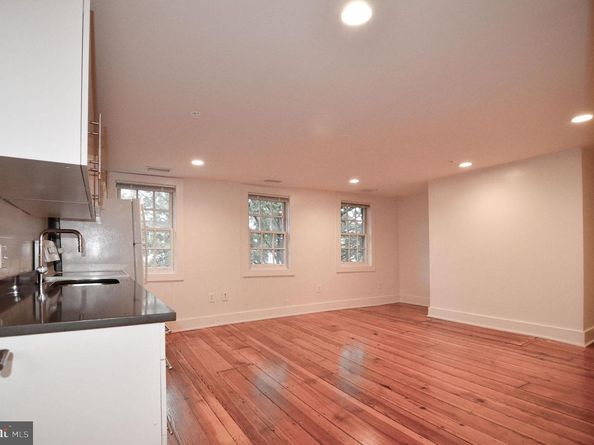 1072 Thomas Jefferson Street NW, Washington DC 20007